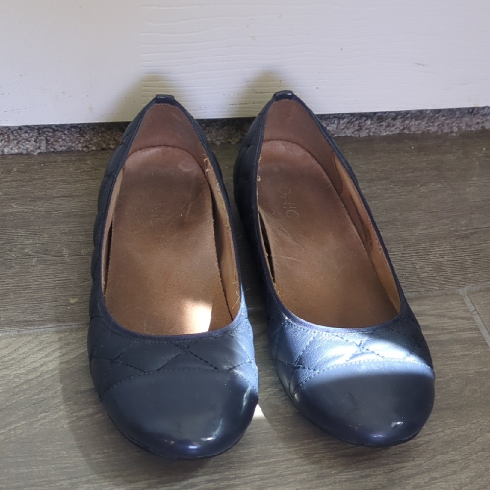 Vionic Desiree Quilted Navy Leather